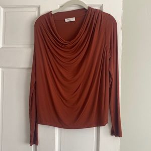 Aritzia cowl neck long sleeved top xs
